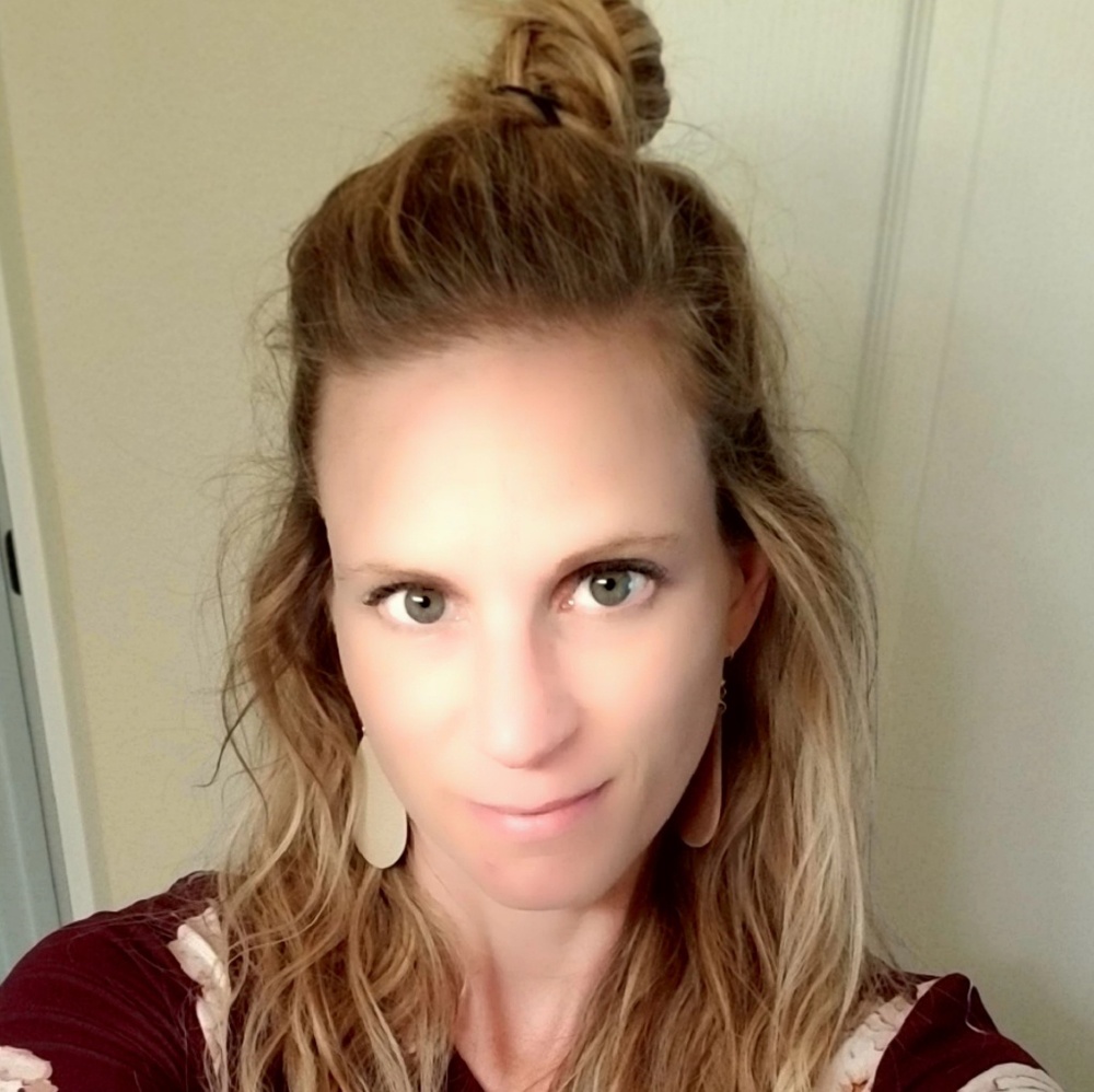 Meet your Posher, Jenn